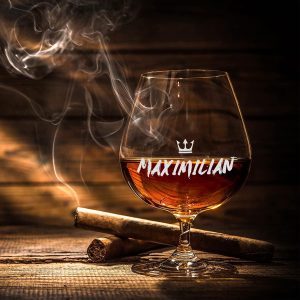 Cognac Glas mit Gravur - Cognacschwenker 400 ml personalisiert mit Namen - Schwenker für Brandy & Whiky - Spülmaschinenfest - Weinbrandglas - Männer - Geburtstag 17