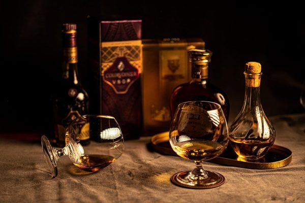 GLASSIQUE CADEAU Große 620 ml Brandy, Cognac und Armagnac Gläser | 2er Set | Kristall Spülmaschinenfest Cognacschwenker mit Kurzem Stiel | Cognacgläser Geschenkset 2