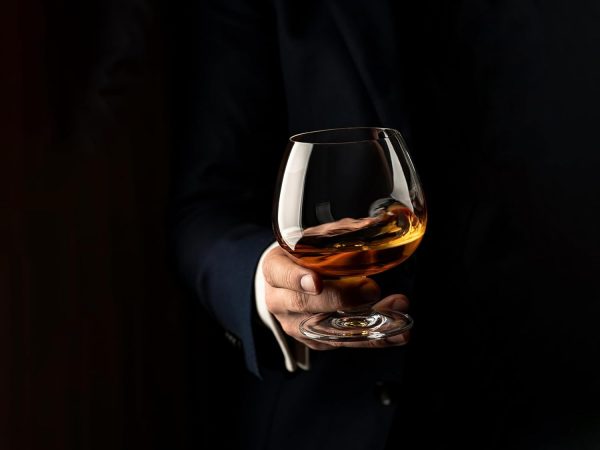 GLASSIQUE CADEAU Große 620 ml Brandy, Cognac und Armagnac Gläser | 2er Set | Kristall Spülmaschinenfest Cognacschwenker mit Kurzem Stiel | Cognacgläser Geschenkset 4