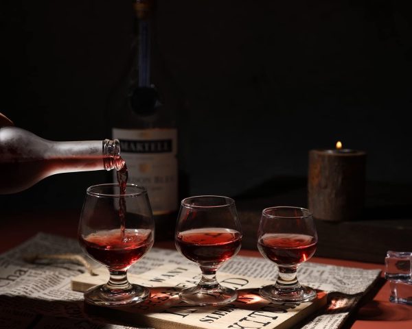 Soopiiso Cognacgläser，Maximale Kapazität: 100ml/10cl，Schnapsgläser Set von 8 netten Brandy Gläser/klare Schnapsgläser/Mini Brandy Glasses 5